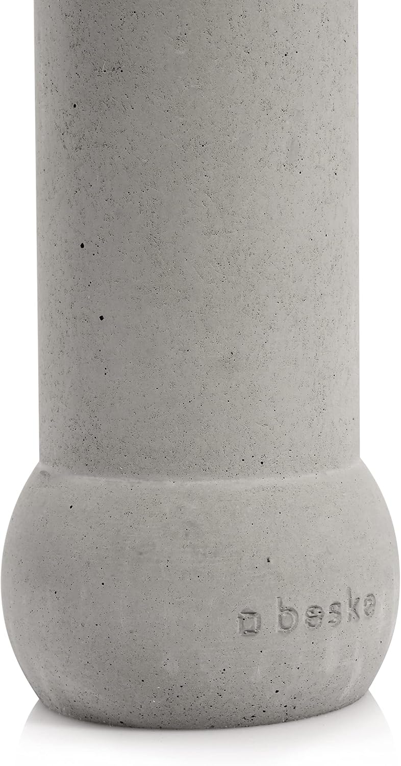 Beske-Manufaktur Vase 'Maar', handgefertigte Vase aus Beton, Ø8cm Höhe 20cm