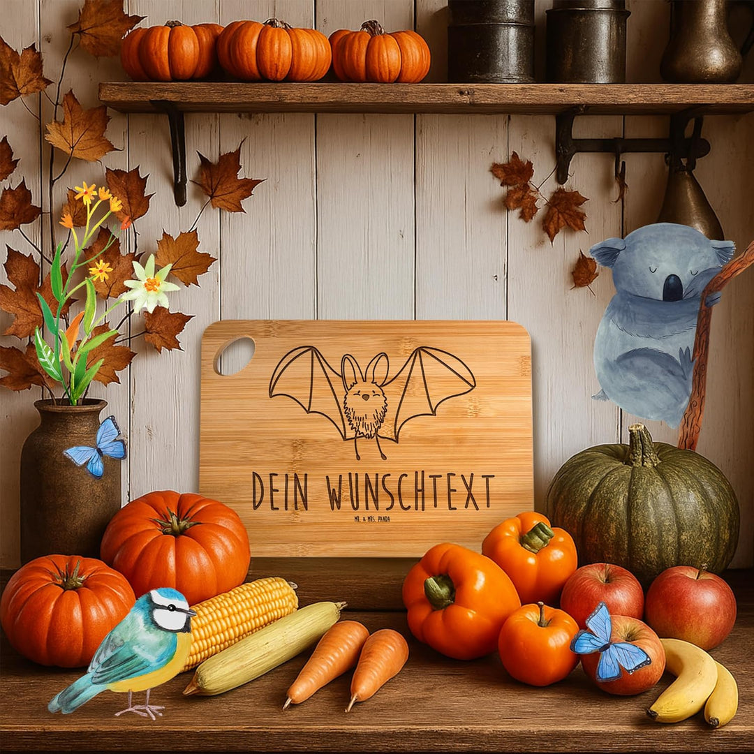 Mr. & Mrs. Panda Frühstücksbrett personalisiert Fledermaus Flügel - Personalisierte Geschenke, Brotz