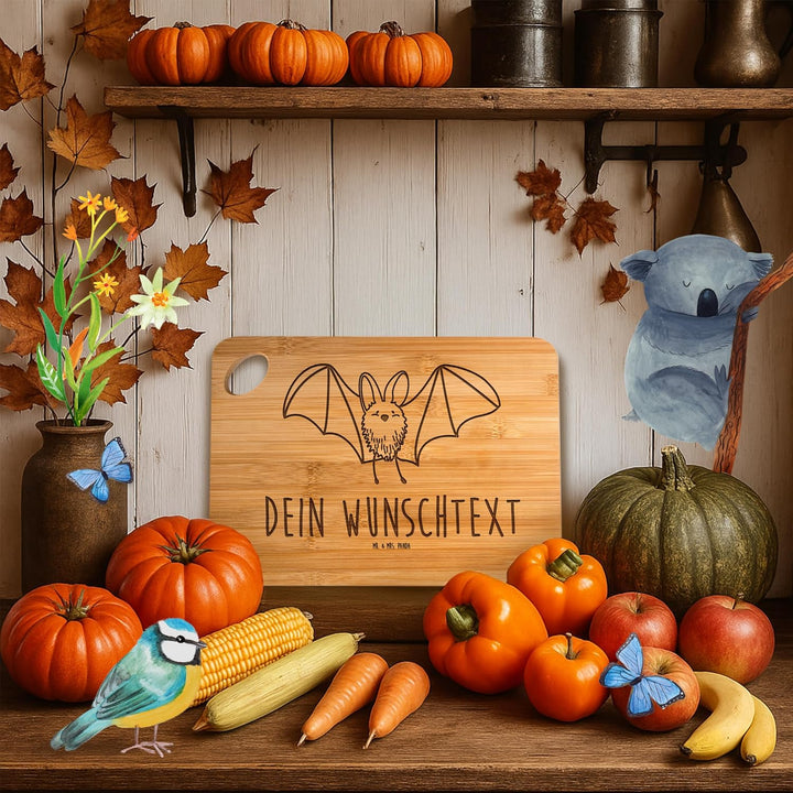 Mr. & Mrs. Panda Frühstücksbrett personalisiert Fledermaus Flügel - Personalisierte Geschenke, Brotz