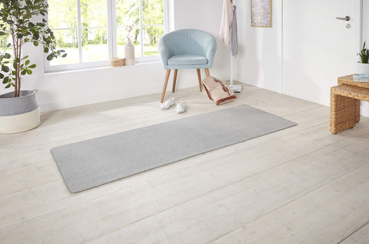 Hanse Home Nasty Läufer – Flauschiger Kurzflor Teppich Einfarbig Unifarben für Esszimmer, Wohnzimmer