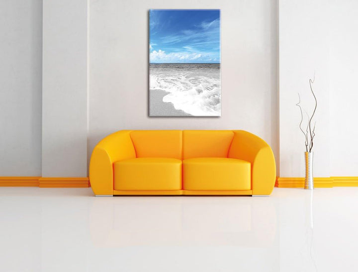 Pixxprint Sandstrand mit Welle bei azurblauen Himmel, Format: 80x120 auf hochkantiges Leinwand, XXL