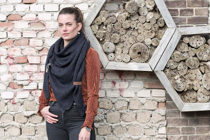 KNIT FACTORY - Coco Dreiecksschal Deluxe - Damen Strickschal mit Wolle - Hochwertige Qualität - XXL