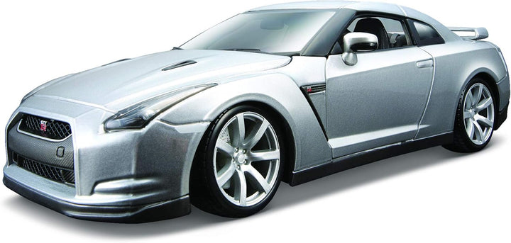 1/18 Burago Nissan GT-R 2009 Weiss