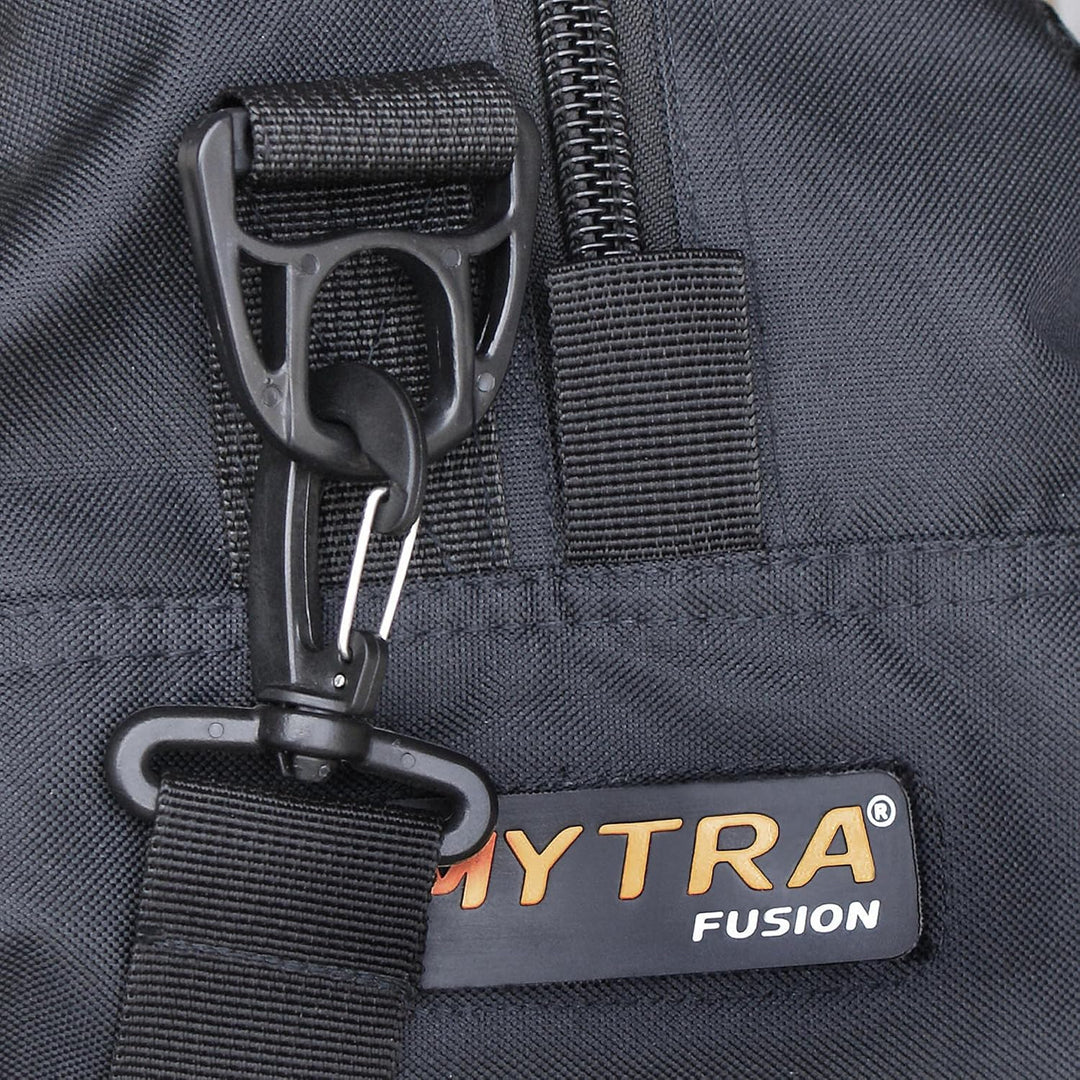 Mytra Fusion Sporttasche mit Schulter sporttaschen zum Herren &amp; Damen trainingstasche (Gold) Black/G