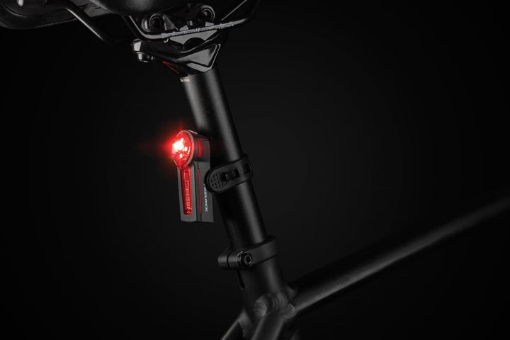 TRELOCK Fahrradlichtset LS 440 LIGHTHAMMER 40 LUX + LS740 Rücklicht – USB Ladefunktion – 60 m Sichtw