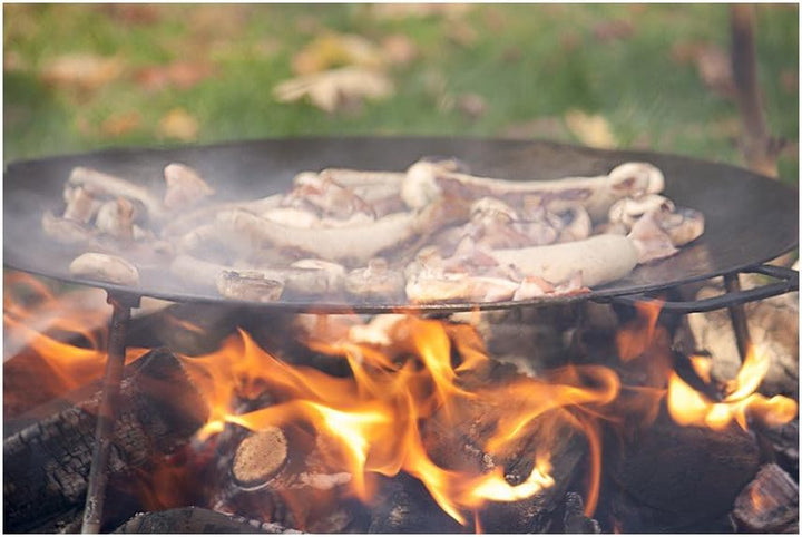 MUURIKKA Grillpfanne 58cm, Outdoor Pfanne, Feuerpfanne mit Beinen, robuster Walzstahl, ohne Schutzta