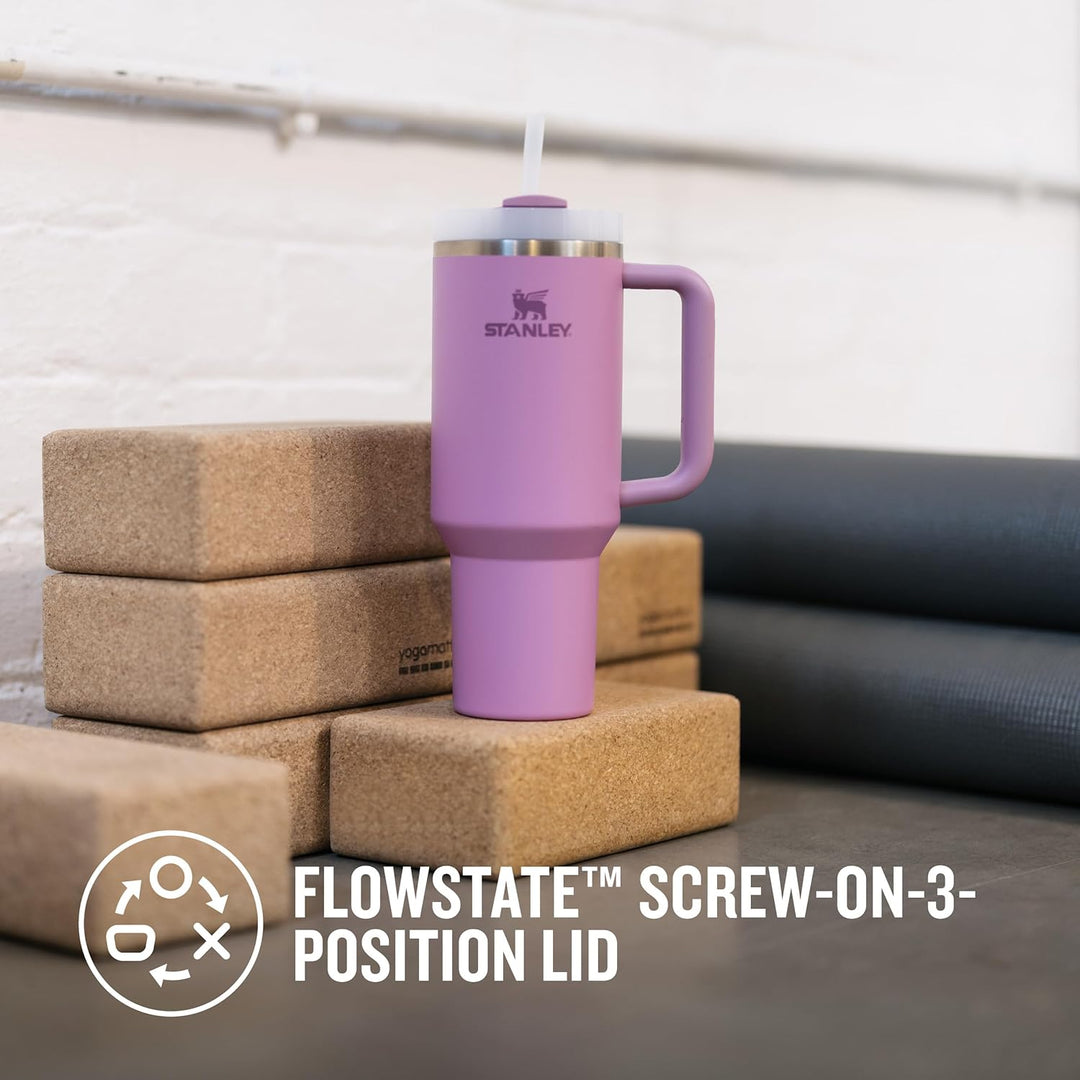 STANLEY Quencher H2.0 FlowState Trinkflasche mit Strohhalm 1.2L - Thermobecher Kühlt 11 Stunden - 48
