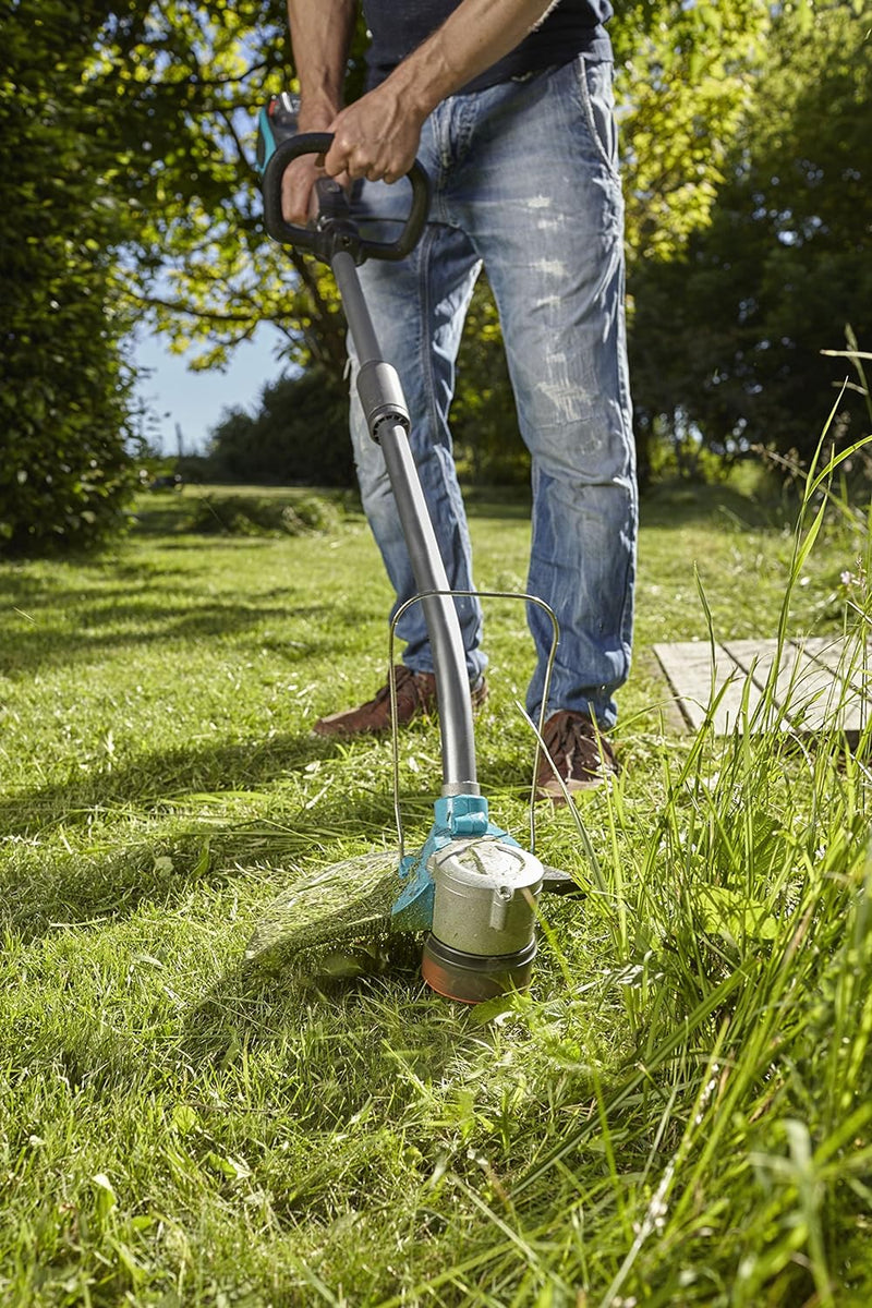 Gardena Set PowerCut Li-40/30 Akku-Trimmer: Rasentrimmer mit 300 mm Schnittkreis, langlebiger Schnei