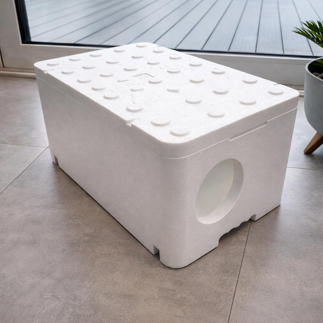 QLS Wetterfestes Katzenhaus aus Styropor 60x40x30 cm – leichtes isoliertes Schutzhäuschen für Katzen