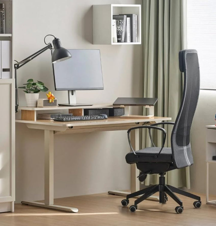 IKEA Markus Bürostuhl, passen Sie die Höhe und den Winkel dieses Stuhls an, damit sich Ihr Arbeitsta