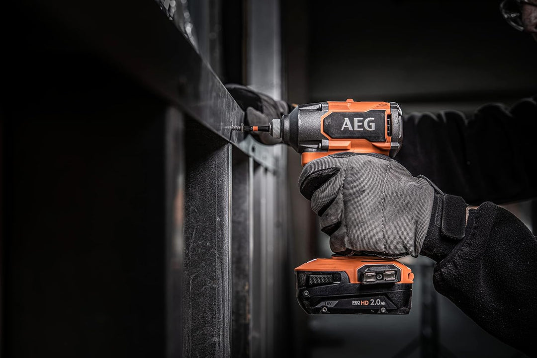 AEG 18 V Pro18V Brushless Akku-Kompakt-Schlagschrauber, BSS18C3B3-0, Drehmoment 350 Nm, ohne Akku u.