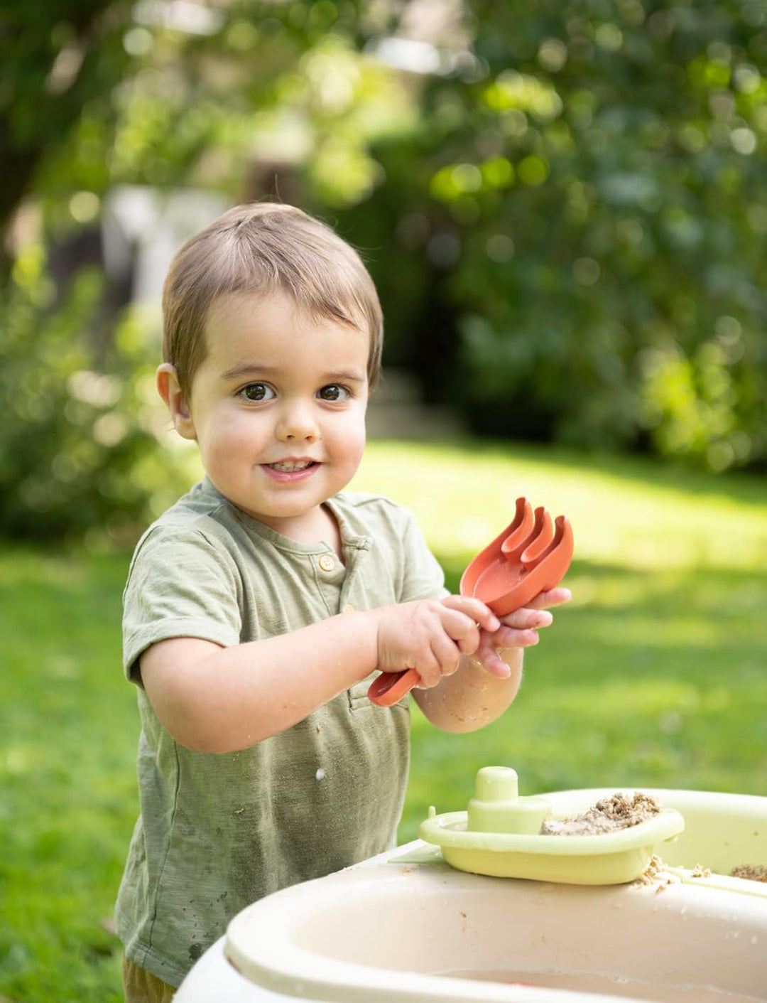Smoby Life - Sand- und Wassertisch - 83% Recyclinganteil - Outdoor-Spielzeug mit Zubehör - UV-bestän