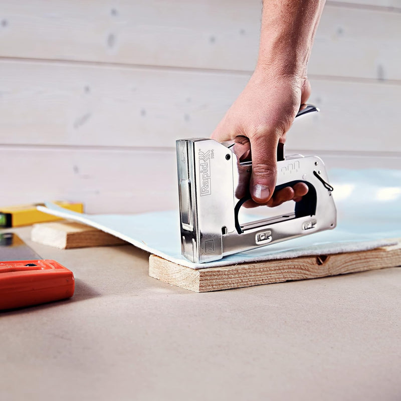 Rapid Handtacker R34, Tacker für Holz und Folien, Leistungsstark, Komplett aus Stahl, für Klammern T
