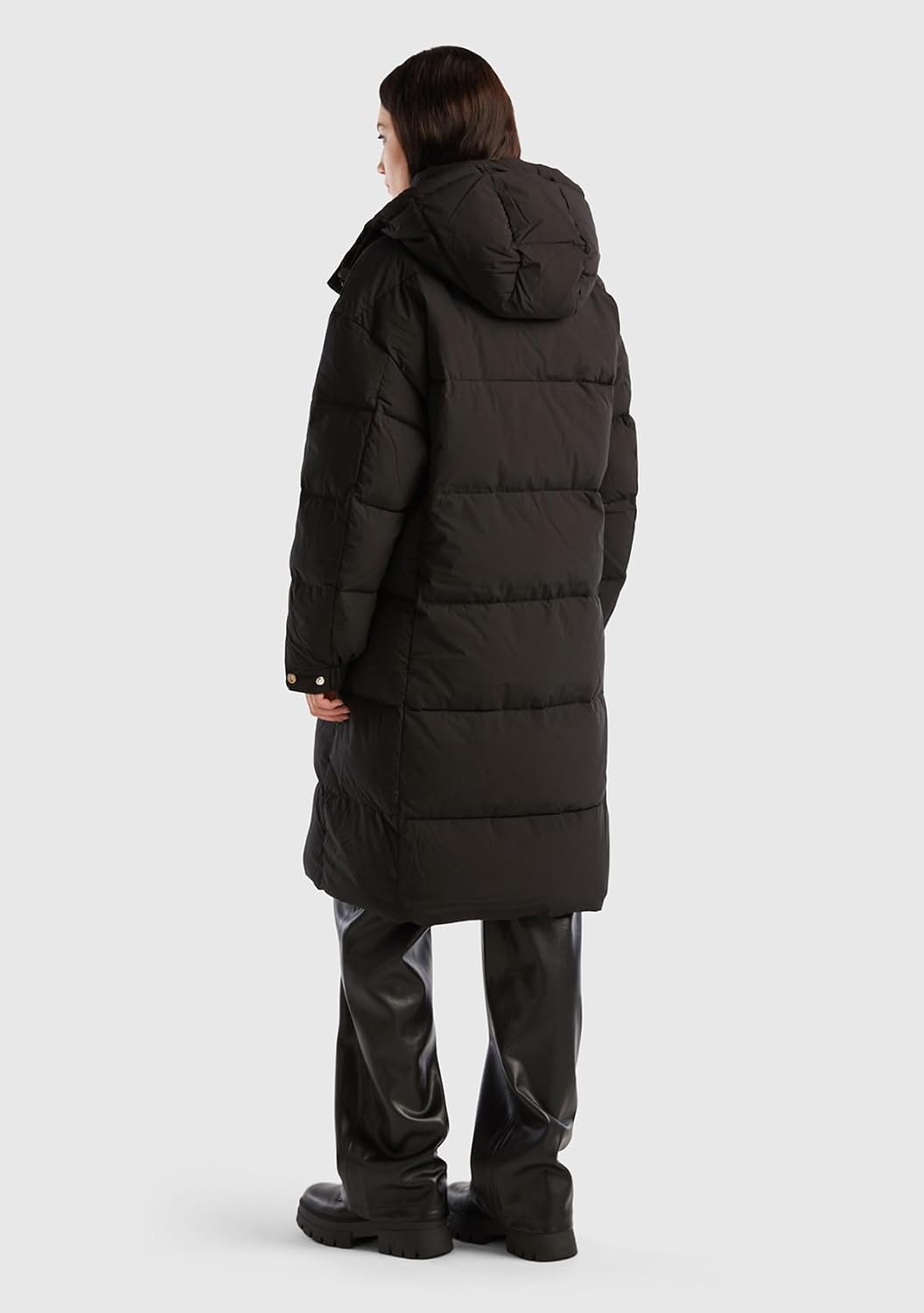 United Colors of Benetton Damen Kurze Daunenjacke L Schwarz 100, L Schwarz 100