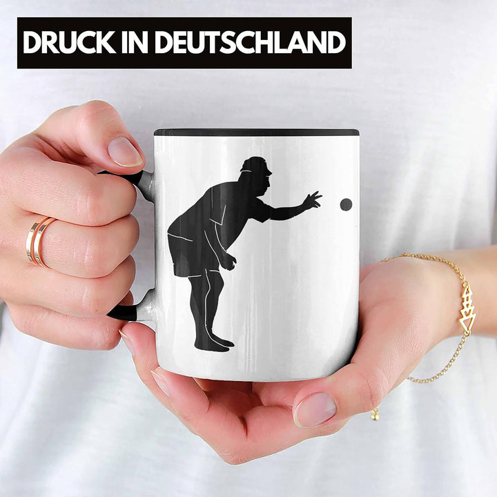Trendation - Boule Tasse Geschenk Boule-Spieler Geschenkidee Spruch Grafik Werfender Boule Spieler (