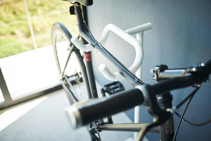 Yamazaki 1965 TOWER Bicycle Stand, white, Steel/Polypropylene/Silicone, 38 x 33 x 94 cm Weiss, Weiss
