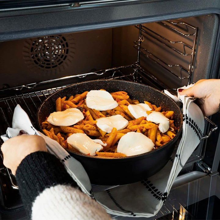 Commichef Flache Kasserolle, Auflaufform, Schwarz, Aluminiumguss, Mit Deckel, 32cm Durchmesser, 6 Li