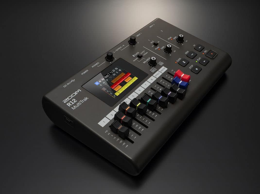 Zoom R12