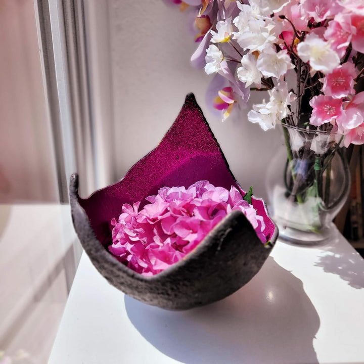 Lichtschale magenta - S (15cm) - Beton schwarz/grau - Unikat handmade - Windlicht - Geburtstagsgesch