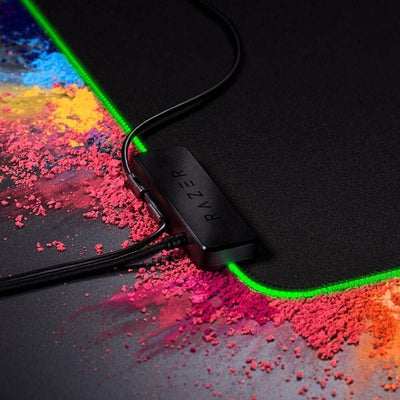 Razer Goliathus Chroma Gaming-Mauspad, anpassbare Chroma RGB-Beleuchtung, weiches Stoffmaterial, aus