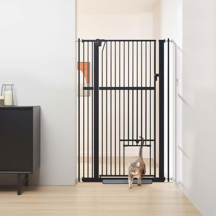 unipaws Hohes Katzengitter Tür, 142 cm hohes Hundegitter mit Katzentür, 79–95 cm breit, druckmontier