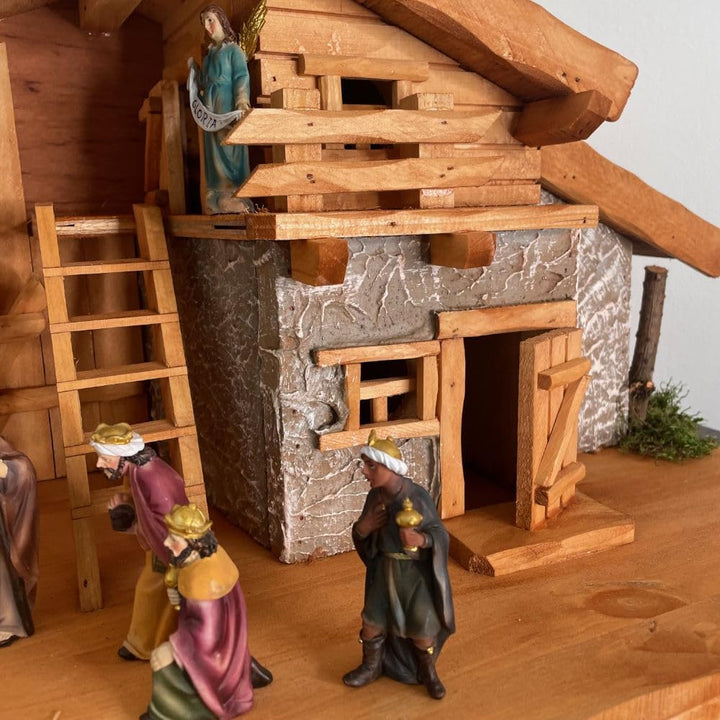 Handgefertigte Weihnachtskrippe aus Holz mit handbemalten Figuren I Tisch Krippe I Weihnachten I Grö