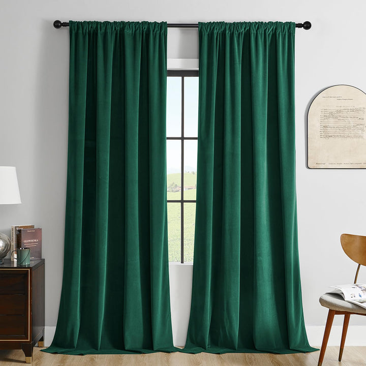 Joydeco Grüne Samtvorhänge, 243.8 cm Länge, 2 Paneele, Burg-Set, luxuriöse Stangentasche, wärmeisoli