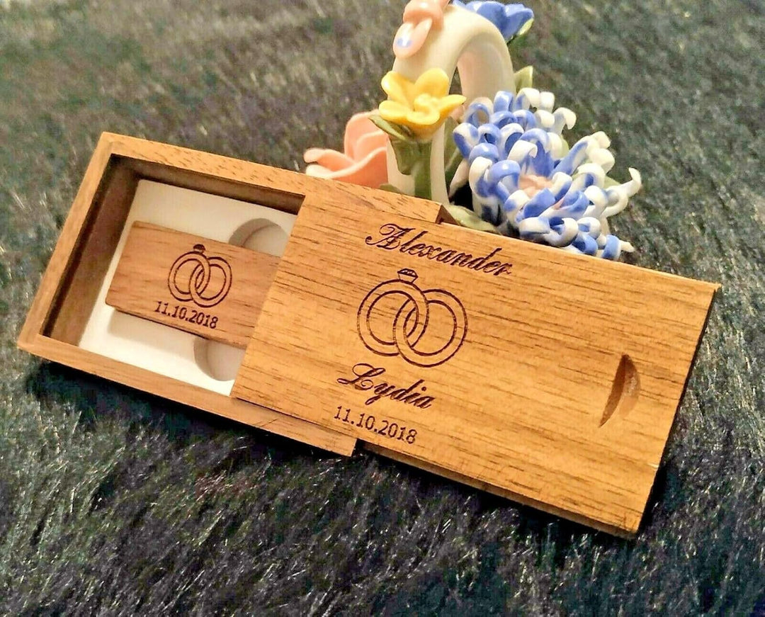 Personalisierte USB-Stick + Geschenkbox aus Holz massiv mit Gravur Wunschtext Herz Liebe Hochzeit Wu