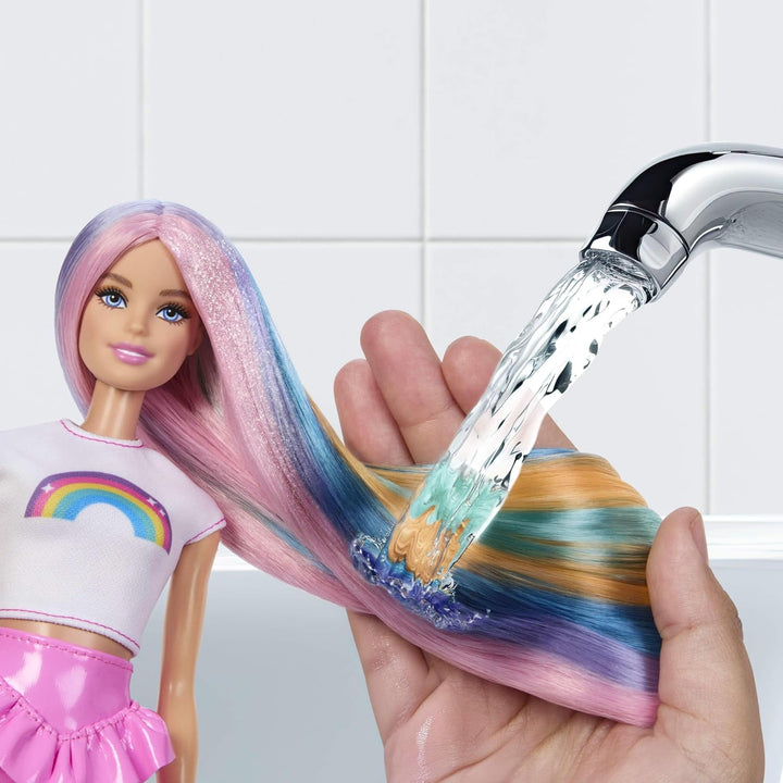 Barbie Regenbogen-Glitzerhaar Puppe, besonders Lange und Bunte Haare mit 12 Styling-Zubehörteilen wi