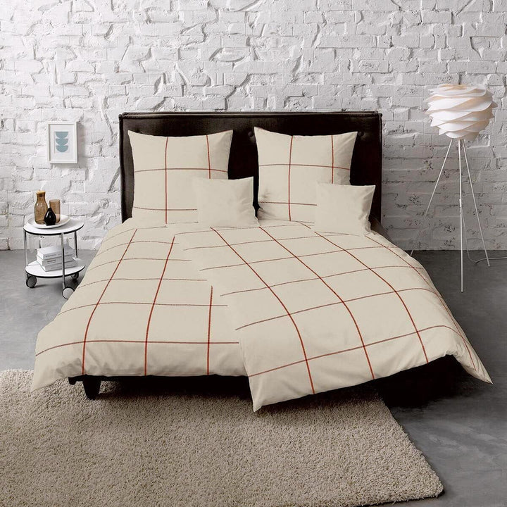 fleuresse gewebte Edelflanell Bettwäsche Lech Bootle Natur-rot 1 Bettbezug 155 x 220 cm + 1 Kissenbe