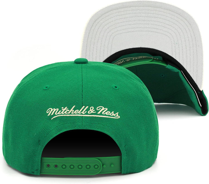 Mitchell & Ness Snapback Cap NBA Wool 2 Tone Milwaukee Bucks Green/beige