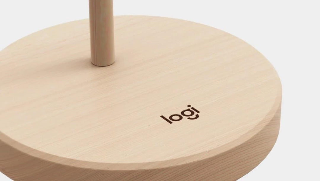 Logitech Kopfhörerständer aus Holz