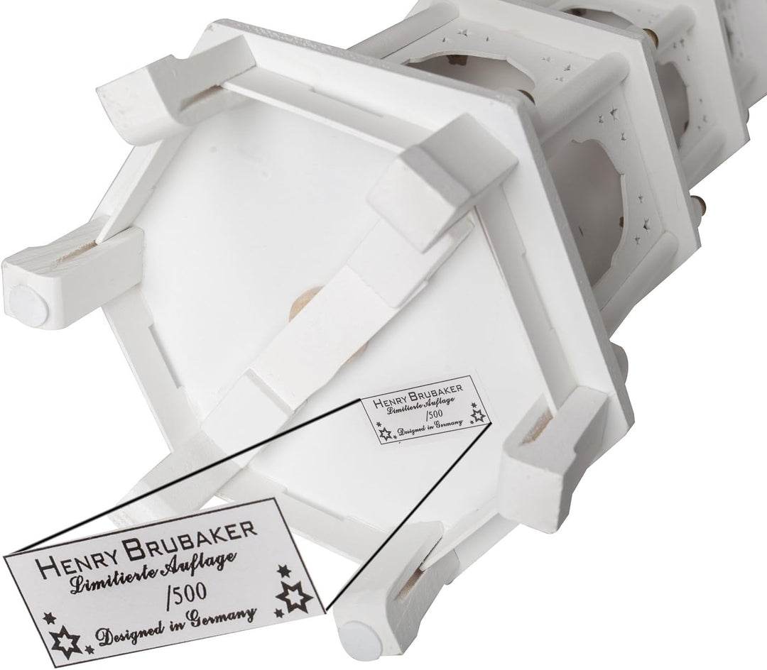 BRUBAKER Weihnachtspyramide Holzpyramide - Weiss - 3 Etagen - 45 cm Höhe - handbemalte Figuren Weiss