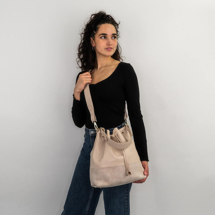 Expatrié Beuteltasche Damen - Sarah Medium - Handtasche aus Veganem PU Leder - Umhängetasche für Cit