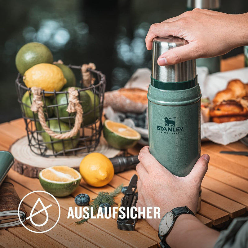 Stanley Classic Legendary Thermosflasche Edelstahl 750 ml - Thermos Hält 20 Stunden Heiss oder Kalt