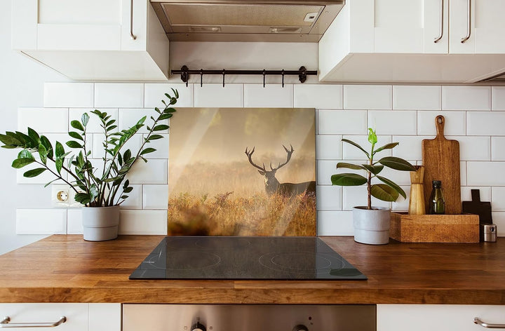 Rotwild Hirsch im Nebel Herdabdeckplatte & Spritzschutz aus Echtglas | Für Herd-Kochfelder | 60x52 c