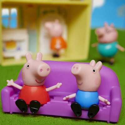 Peppa Pig Peppa’s Adventures Peppas Haus, Komboset mit Spielset, Auto mit Geräuschen, 4 Figuren und