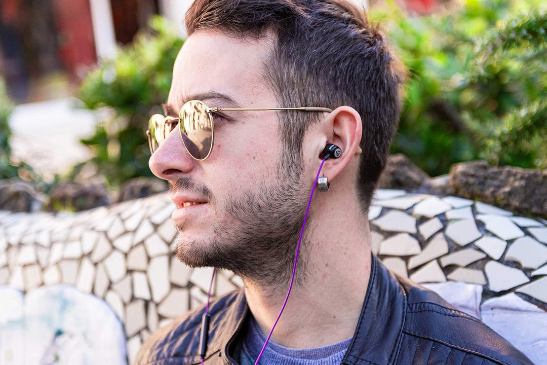 LUDOS Clamor Kopfhörer In Ear - Wired Ohrhörer mit Kabel und Mikrofon, 5 Jahre Garantie, Bass, Premi