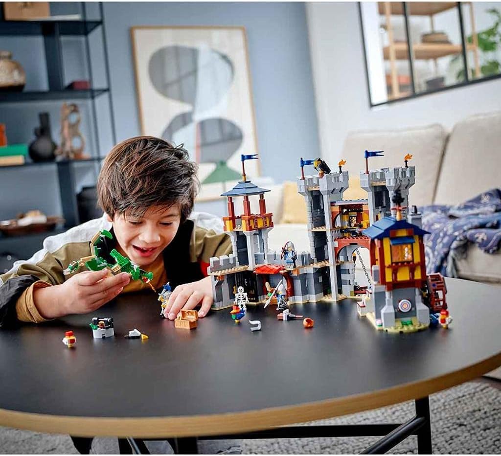 LEGO Creator Mittelalterliche Burg Konstruktionsspielzeug, mit Drachen Figur, ab 9 Jahren, 1426 Stüc