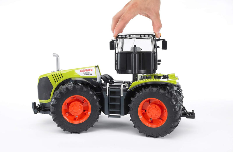 bruder - Tractor Claas Xerion 5000 (BR3015) grün 42,0 cm × 19,0 cm × 22,5 cm