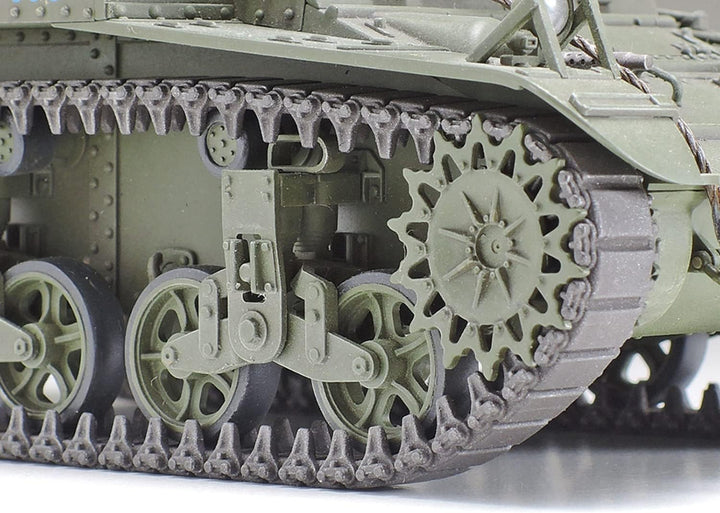 TAMIYA 35360 - 1:35 US M3 Stuart Späte Produktion, Modellbau, Plastik Bausatz, Hobby, Basteln, Klebe