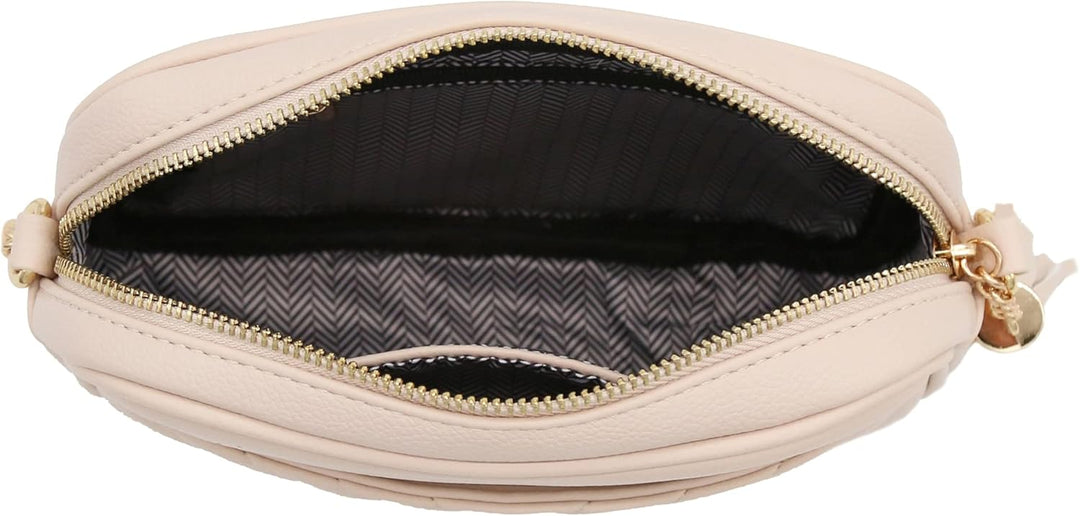 FashionPuzzle Chevron gesteppte Crossbody-Kameratasche mit Kettenriemen und Quaste Nude, Nude