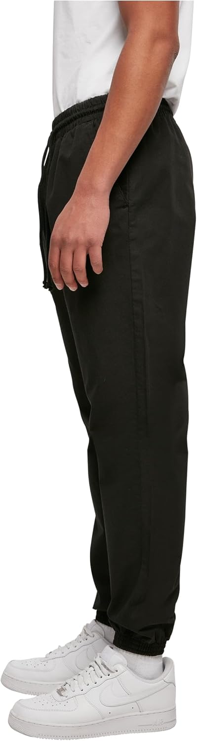 Urban Classics Herren Jogginghose Basic Jogg Pants aus Baumwolle, Regular Fit, elastischer Bund, erh