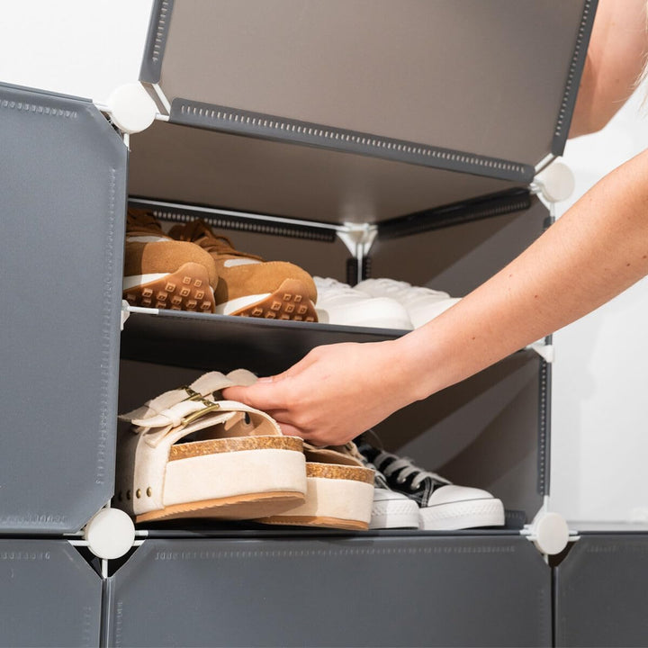 InnovaGoods® Tragbares modulares Schuhregal, 8 Module, 14 Fächer für 28 Paare, inklusive Kleiderstan