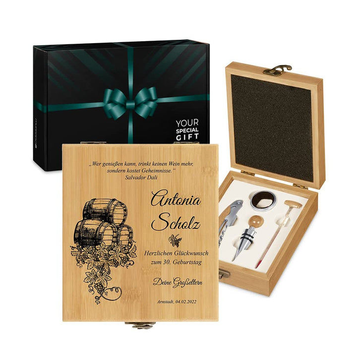 Maverton Weinöffner-Set personalisiert Weinset Sommelier Set - Geschenkbox Holzbox + 4er Weinzubehör