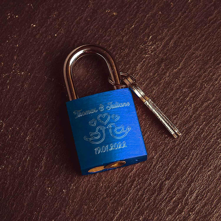 GRAVURZEILE Liebesschloss mit Gravur und Schlüssel - Personalisiertes Schloss - Personalisierte Gesc