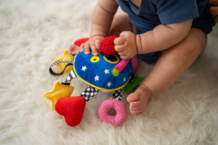 Manhattan Toy Baby Whoozit Kinderwagen- und Aktivitätsspielzeug für unterwegs, 15,2 cm