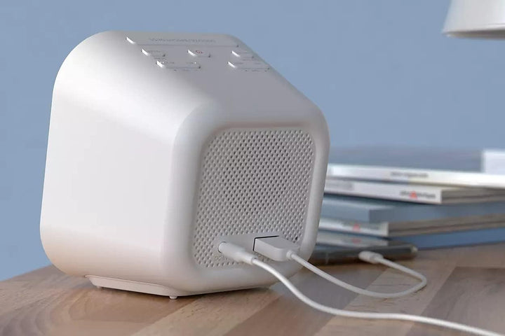 Philips Wecker mit Radio, Radio mit verspiegeltem Display, Digitalradio mit Doppelalarm, Sleep Timer
