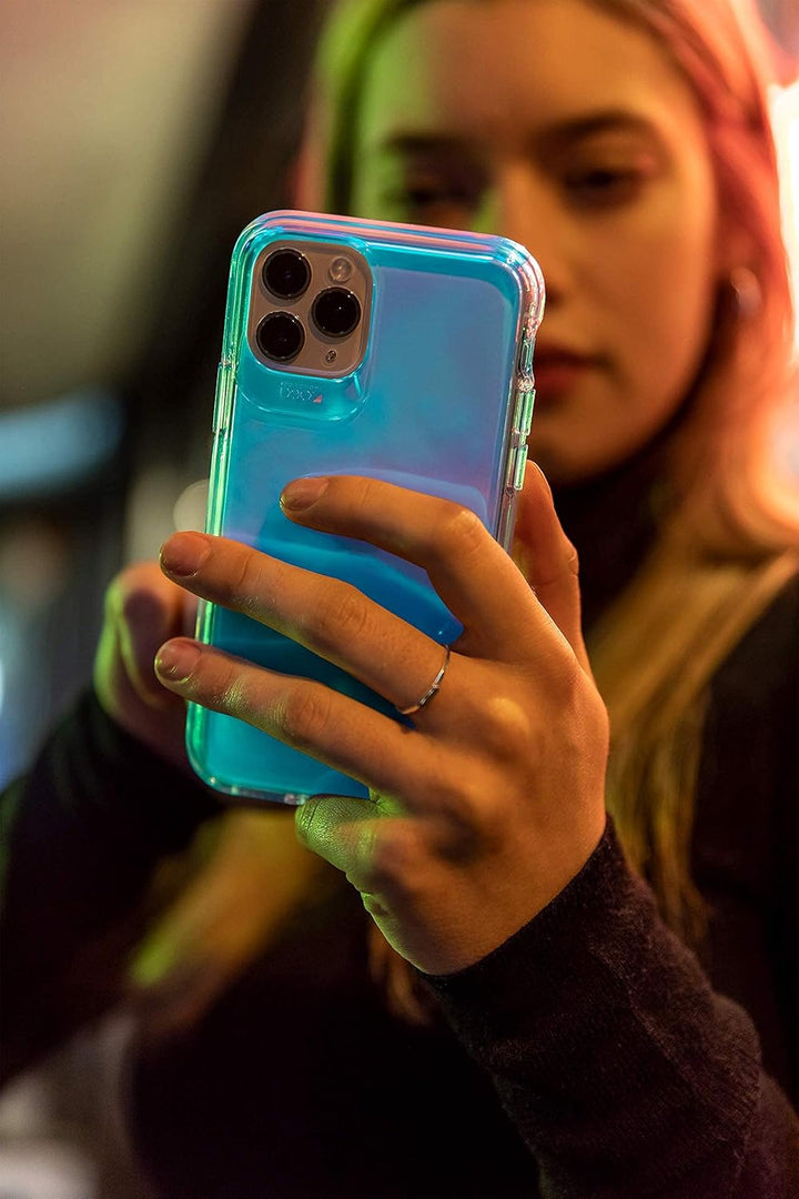 Gear4 39234 Crystal Palace Iridescent Designed für iPhone SE -2020 Hülle, Schutzhülle Geschützt durc