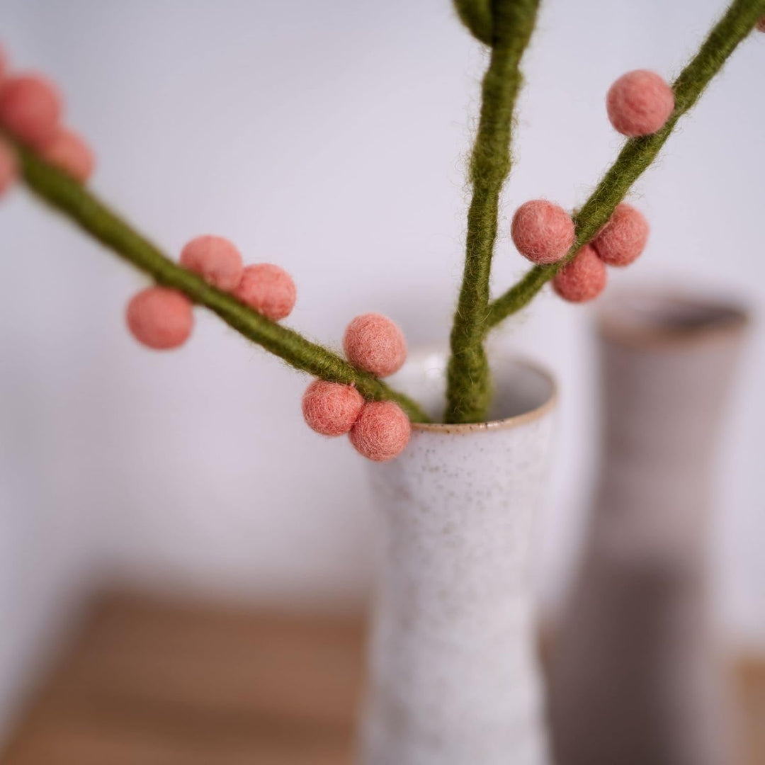 Gry & SIF Beeren-Zweig aus Filz, Flexibler Stiel, Deko-Zweig, Kunst-Zweig mit Beeren,handgemachte He